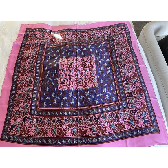 NIB HERMES 140cm Giant Silk Scarf Shawl Chasse en Inde Pink Purple Vintage RARE - Picture 2 of 16